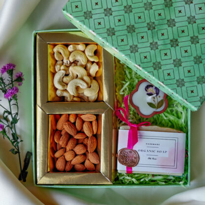 Calyz Green Box Festive Hamper
